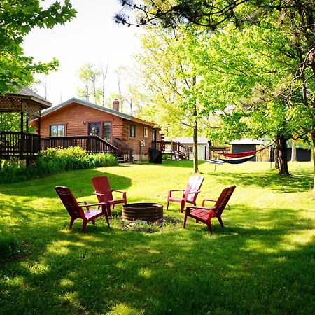 Cozy Cabin With Hottub At Cloverdale Cabins Hinckley Εξωτερικό φωτογραφία