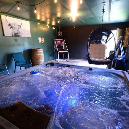 Cozy Cabin With Hottub At Cloverdale Cabins Hinckley Εξωτερικό φωτογραφία